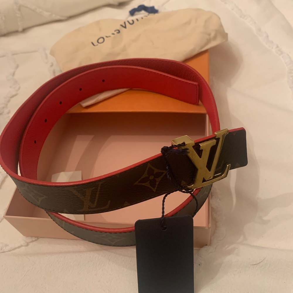 Louis Vuitton reverse belt
